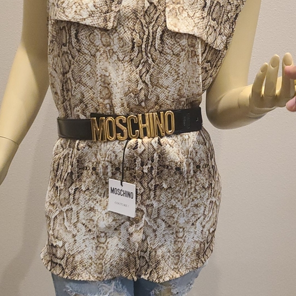 🚫SOLD⛔️MOSCHINO LOGO PLAGUE LEATHER BELT - Picture 8 of 9